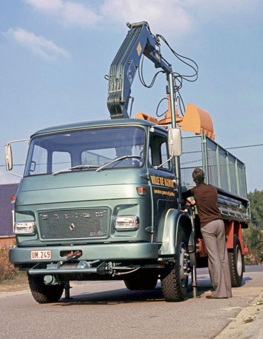  Saviem SM8 1967 года  (фото 2 из 12)